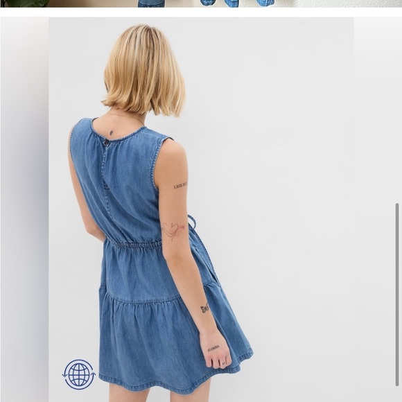 Gap Denim Side-tie Cutout Dress with Washwell - Picture 2 of 9